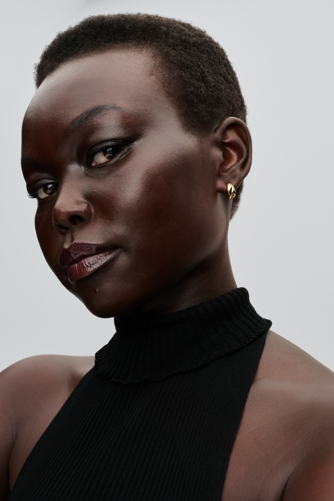 עגילי חישוק פתוחים טקסטורה ציפוי זהב עגילי חישוק פתוחים טקסטורה ציפוי זהב